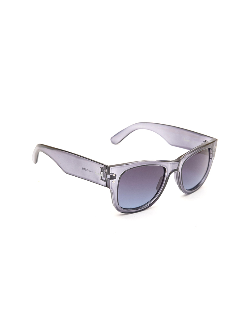 SELM8235